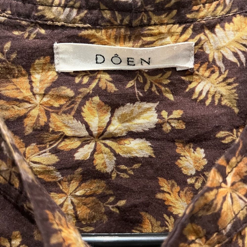 DÔEN WOMEN'S NORMA COTTON VOILE FLORAL BLOUSE IN FERN GROVE FLORAL - Picture 3 of 9